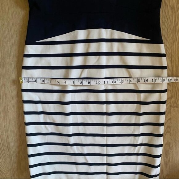 Escada Striped Dress Size 40 Bodycon Viscose Knit Corporate Chic - Picture 12 of 15